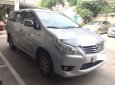 Toyota Innova   E 2013 - Cần bán xe Toyota Innova E đời 2013, màu bạc, giá tốt