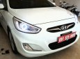 Hyundai Accent  1.4 AT  2014 - Cần bán gấp Hyundai Accent 1.4 AT đời 2014, xe đi hơn 2 vạn km chút, màu trắng, không đâm đụng