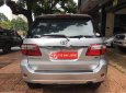 Toyota Fortuner 2.5 G 2011 - Bán Toyota Fortuner 2.5 G đời 2011, màu bạc xe gia đình, giá tốt