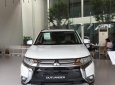 Mitsubishi Outlander 2.0 Premium 2018 - Cần bán Mitsubishi 2.0 Premium đời 2018, giá chỉ 941 triệu