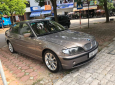 BMW 3 Series 318i  2003 - Cần bán gấp BMW 318i đời 2003 màu nâu, 199 triệu