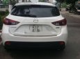Mazda 3 2017 - Cần bán gấp Mazda 3 năm sản xuất 2017, màu trắng, giá chỉ 670 triệu