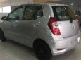 Hyundai Grand i10   1.1MT   2013 - Cần bán gấp Hyundai Grand i10 1.1MT sản xuất 2013, màu bạc  