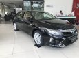 Toyota Camry E 2018 - Bán Toyota Camry khuyến mãi cực sốc, giảm tiền mặt trên giá xe, tặng phụ kiện chính hãng. LH Ms Trang 096 938 2010