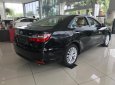 Toyota Camry E 2018 - Bán Toyota Camry khuyến mãi cực sốc, giảm tiền mặt trên giá xe, tặng phụ kiện chính hãng. LH Ms Trang 096 938 2010