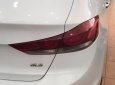 Hyundai Elantra 2.0 GLS 2016 - Cần bán xe Hyundai Elantra 2.0 GLS 2016, màu trắng, chạy chuẩn 1.5 vạn, xe gần như mới