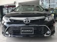 Toyota Camry  2.5Q 2018 - Bán Toyota Camry 2.5Q giảm giá tốt, khuyến mại tặng bảo hiểm thân vỏ xe, tặng phụ kiện chính hãng
