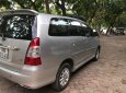 Toyota Innova 2.0E 2013 - Bán xe Toyota Innova 2.0E đời 2013, màu bạc