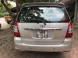 Toyota Innova 2.0E 2013 - Bán xe Toyota Innova 2.0E đời 2013, màu bạc