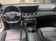 Mercedes-Benz E class E300 AMG 2017 - Bán xe Mercedes E300 AMG sản xuất 2017, màu trắng