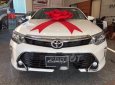 Toyota Camry  2.0E 2018 - Bán xe Toyota Camry 2.0E năm sản xuất 2018, màu trắng, giá chỉ 250 triệu