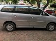 Toyota Innova 2.0E 2013 - Bán xe Toyota Innova 2.0E đời 2013, màu bạc