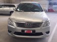 Toyota Innova 2013 - Bán Toyota Innova 2.0E sản xuất năm 2013, màu bạc