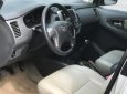 Toyota Innova 2.0E 2013 - Cần bán Toyota Innova 2.0E đời 2013, màu bạc 