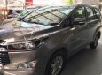 Toyota Innova 2.0E 2017 - Bán Toyota Innova 2.0E sản xuất năm 2017, màu bạc  