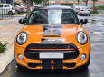 Mini Cooper 2014 - Cần bán xe Mini Cooper sản xuất năm 2014, màu vàng, xe nhập