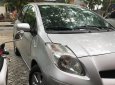 Toyota Yaris 1.3 2009 - Bán Toyota Yaris 1.3 năm 2009, màu bạc, xe nhập chính chủ giá cạnh tranh