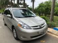 Toyota Sienna LE 2007 - Cần bán gấp Toyota Sienna LE đời 2007, màu bạc, nhập khẩu còn mới