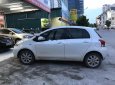 Toyota Yaris 2010 - Bán Toyota Yaris sản xuất 2010, màu trắng, nhập khẩu