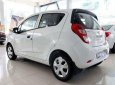 Chevrolet Spark Van Duo 2018 - Cần bán xe Chevrolet Spark Van Duo năm sản xuất 2018, màu trắng, 299tr