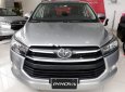Toyota Innova 2.0E 2018 - Cần bán Toyota Innova 2.0E năm sản xuất 2018, màu bạc, giá tốt