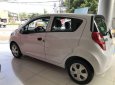 Chevrolet Spark 2018 - Bán Chevrolet Spark đời 2018, màu trắng, giá 359tr