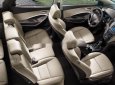 Hyundai Santa Fe 2018 - Cần bán xe Hyundai Santa Fe sản xuất 2018, màu bạc, giá tốt