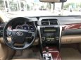 Toyota Camry 2.5G 2013 - Bán xe Toyota Camry 2.5G năm 2013, màu bạc xe gia đình, giá tốt