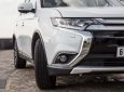 Mitsubishi Outlander 2018 - Bán Outlander giá tốt tại Đà Nẵng, hỗ trợ vay nhanh, xe đủ màu. LH Quang: 0905.59.60.67, tư vấn 24/7