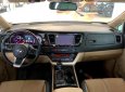 Kia Sedona DATH 2.2 2016 - Bán ô tô Kia Sedona DATH 2.2 sản xuất năm 2016, màu đỏ còn mới