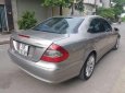 Mercedes-Benz E class  E 200 2009 - Bán ô tô Mercedes E 200 năm sản xuất 2009, màu bạc chính chủ