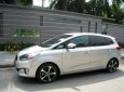 Kia Rondo 2.0AT 2017 - Cần bán xe Kia Rondo 2017 số tự động màu bạc