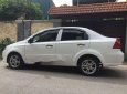 Chevrolet Aveo 2016 - Cần bán gấp Chevrolet Aveo sản xuất năm 2016, màu trắng như mới