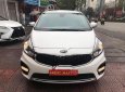 Kia Rondo GAT 2017 - Bán Kia Rondo GAT đời 2017, màu trắng số tự động