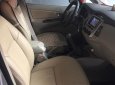 Toyota Innova 2015 - Cần bán Toyota Innova năm 2015, màu bạc, giá chỉ 582 triệu