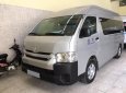 Toyota Hiace 3.0 2016 - Bán Toyota Hiace 3.0 đời 2016, màu bạc, xe nhập số sàn 