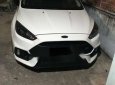 Ford Focus 2017 - Bán xe Ford Focus năm 2017, màu trắng, giá 735tr