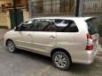 Toyota Innova E 2015 - Bán Toyota Innova E năm 2015, màu vàng, 540tr