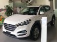 Hyundai Tucson 2018 - Bán Hyundai Tucson sản xuất 2018, màu trắng, 760tr
