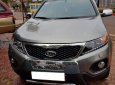 Kia Sorento R GAT 2.4L 4WD 2013 - Cần bán lại xe Kia Sorento R GAT 2.4L 4WD đời 2013, màu xám 