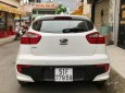 Kia Rio 1.4 AT Hatchback 2016 - Bán Kia Rio 1.4 AT hatchback, full option, nhập khẩu nguyên chiếc Hàn Quốc, sản xuất năm 2016, màu trắng