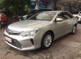 Toyota Camry 2.0E 2016 - Bán Toyota Camry 2.0E năm 2016, màu bạc chính chủ