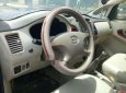 Toyota Innova G 2006 - Bán Toyota Innova 2006 số sàn, xe gia đình  