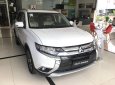 Mitsubishi Outlander 2018 - Bán Mitsubishi Outlander 2.4 CVT- 2 cầu, tặng BHVC, bộ phụ kiện, fim Llumar, sàn Simili, Lh 0907578118