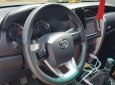 Toyota Fortuner   2017 - Bán xe Toyota Fortuner 2017 số sàn, màu bạc 