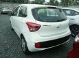 Hyundai Grand i10  1.2MT 2018 - Cần bán xe Hyundai Grand i10 1.2MT năm sản xuất 2018, màu trắng, 330 triệu