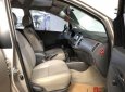 Toyota Innova  E 2013 - Cần bán Toyota Innova E đời 2013 xe gia đình, giá chỉ 580 triệu