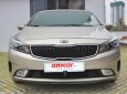 Kia Cerato  2.0GAT 2016 - Bán Kia Cerato 2.0 GAT sản xuất năm 2016, màu vàng, 608 triệu