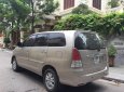 Toyota Innova 2.0 G 2012 - Bán Toyota Innova 2.0 G năm sản xuất 2012, màu vàng ít sử dụng