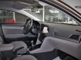 Hyundai Elantra   2017 - Cần bán xe Hyundai Elantra 2017, số sàn 